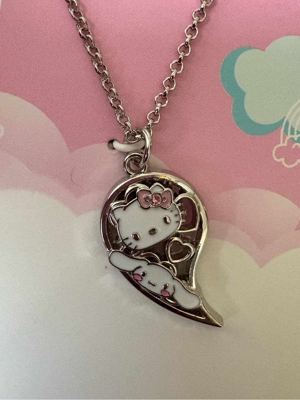 Hello Kitty & Friends BFF Necklace Set - Picture 3 of 4